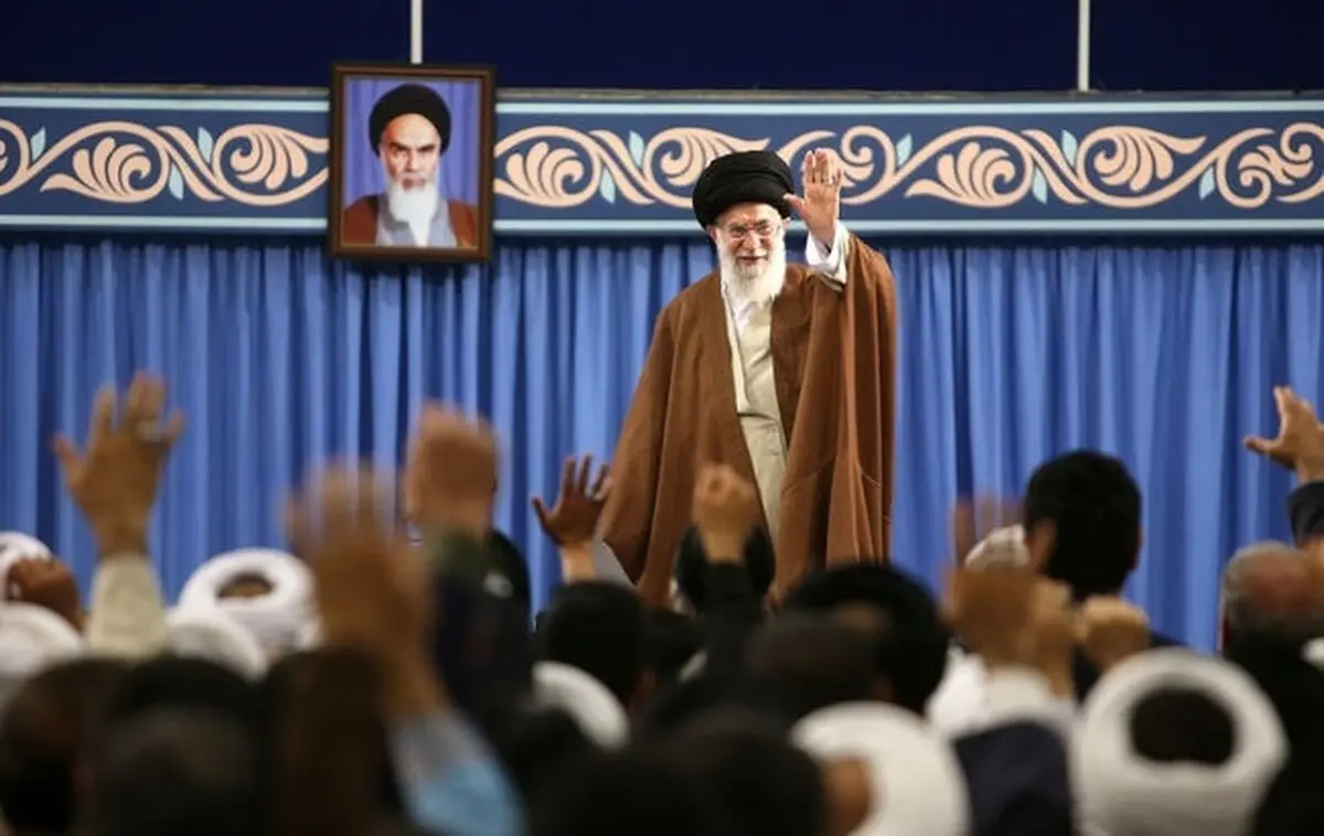 دیدار شرکت‌کنندگان کنگره «نقش شیعه در پیدایش و گسترش علوم اسلامی» با رهبر انقلاب/تصاویر
