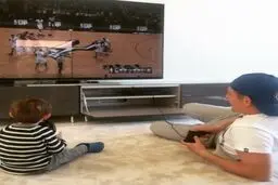 عکسی جالب از ستاره رئال مادرید ،وقتی بسکتبال بازی می کند!