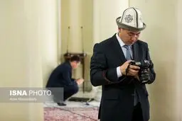 تیپ یک خبرنگار در دیدار رئیس مجلس/عکس