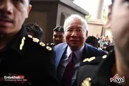 نخست وزیر سابق مالزی به دادگاه برده شد/تصاویر