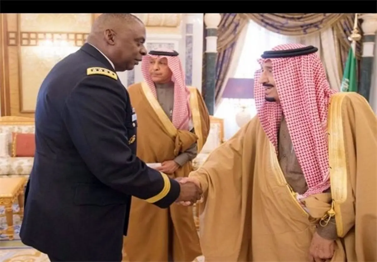 دیدار مقام نظامی آمریکا با ملک‌سلمان/عکس