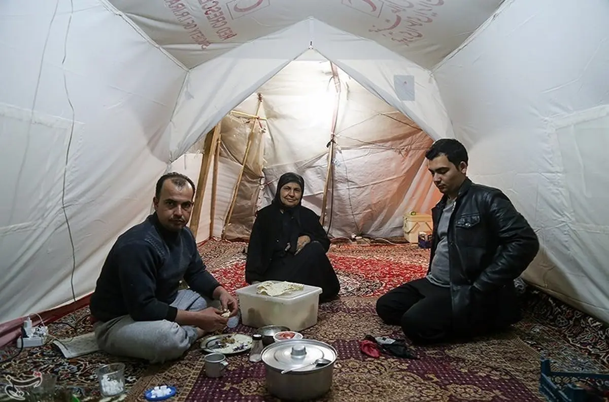 تصاویری از زندگی مردم کرمانشاه ۵ ماه بعد از زلزله