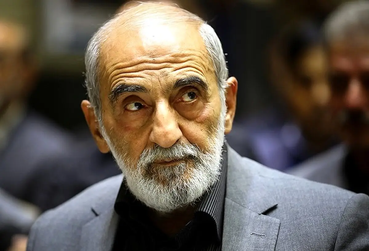 شریعتمداری هم منتقد دولت رئیسی شد!