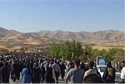 مهسا امینی در زادگاهش به خاک سپرده شد