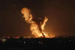 حمله دشمن خونخوار به  منطقه مسکونی کوهستک هرمزگان