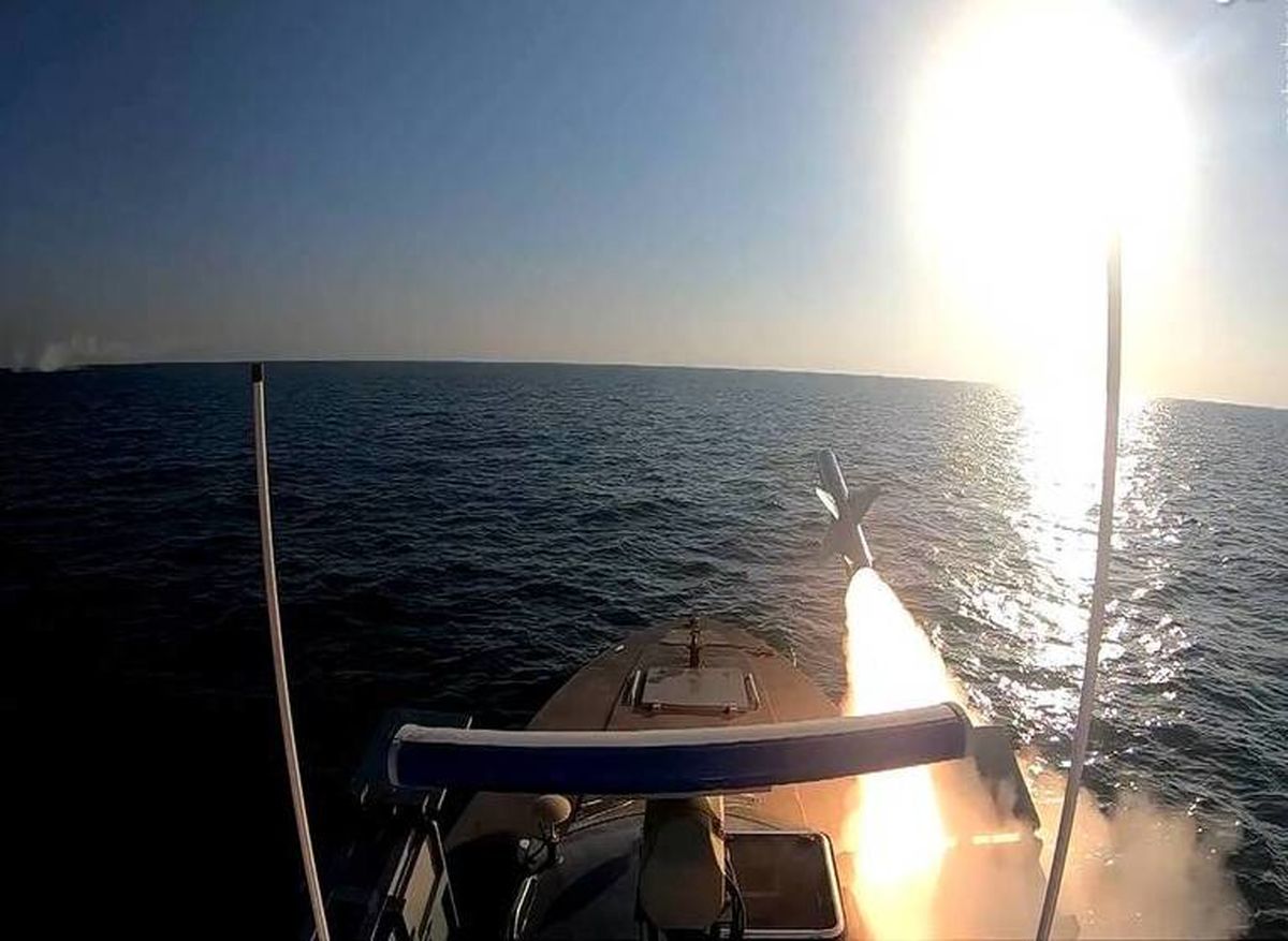 آماده باش سپاه در تنگه هرمز