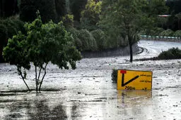 سیلاب و آبگرفتگی گسترده در شهر مشهد