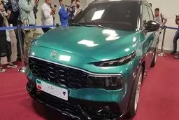 رونمایی ایران خودرو از 2 خودروی جدید | ایران خودرو از 2 محصول فوق لوکس خود پرده برداشت + تصاویر