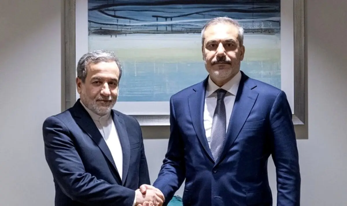 گفت‌‌وگوی عراقچی و فیدان در قاهره درباره غزه و سوریه