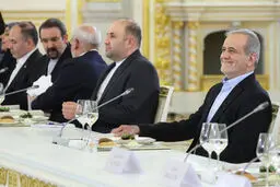 تصاویر  نشست هیات‌های ایرانی و روسی در کاخ کرملین