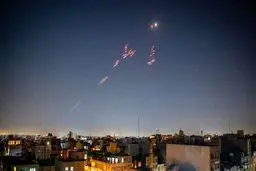 شلیک شدید پدافند در تهران + فیلم