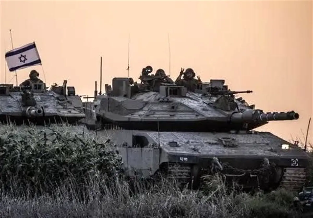 تانک‌های رژیم صهیونیستی دروازه مقر یو نی فل را تخریب کردند