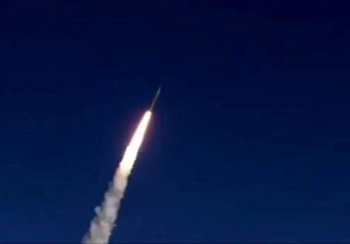 موشک های نقطه زن ایران روی ناو آبراهام لینکلن قفل شد