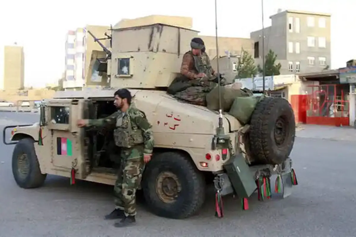 لحظه فرار زندانیان زندان مرکزی شهر شبرگان