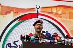 یمن از درگیری نیروهای مسلح خود با شناورهای آمریکایی خبر داد/ یحیی سریع: جنگ تا توقف تجاوزات علیه غزه ادامه دارد