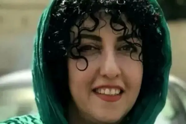 نرگس محمدی به حبس و تبعید محکوم شد + جزئیات