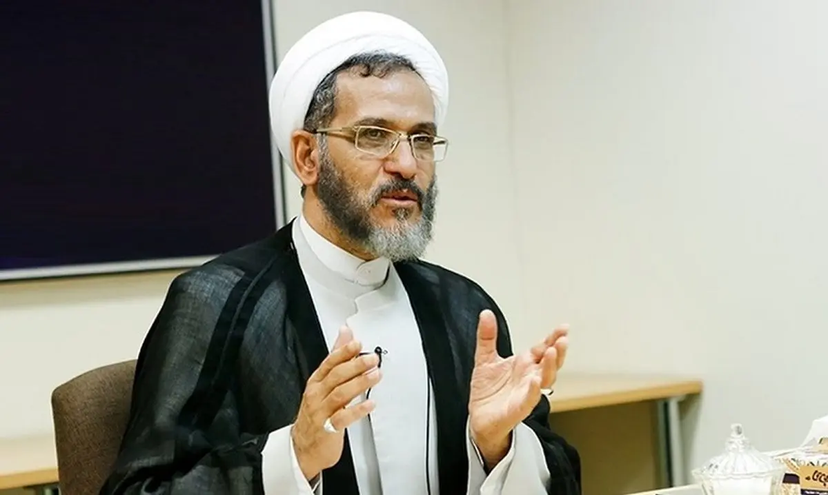 مازنی: تبدیل مسئله حجاب به یک ابزار سیاسی کار درستی نیست