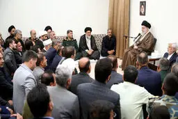  لزوم ایستادگی در مقابل جنگ روانی دشمن به روایت رهبر انقلاب