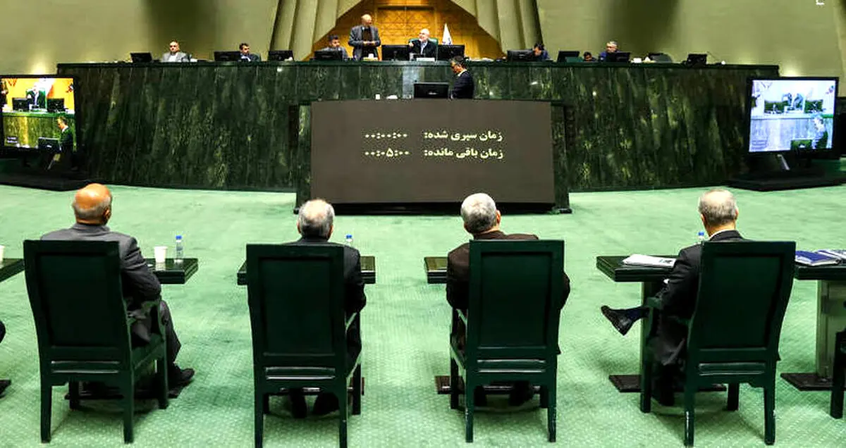 بودجه شدیدا انقباضی بسته شد ؛ دولت ترمز هزینه‌ها را کشید