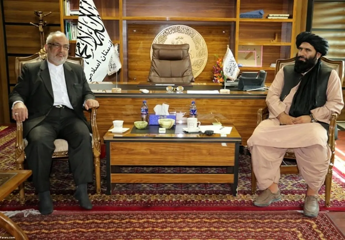 عکس| هدیه خاص سرکنسولگری ایران به مقام طالبان!