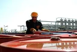 سلیمی: هزینه پیش‌فرض‌ ناصحیح دولت برای بودجه را مردم باید بپردازند