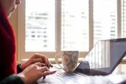 دورکاری کارکنان تا آخر هفته ادامه دارد

