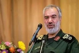 هنر ابزار کمک به انسانها برای انتخاب راه درست است