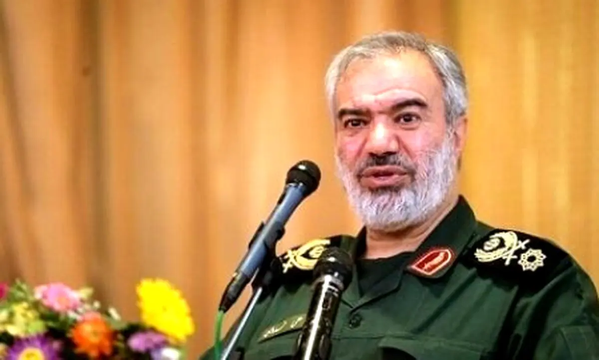 هنر ابزار کمک به انسانها برای انتخاب راه درست است