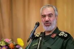 هنر ابزار کمک به انسانها برای انتخاب راه درست است