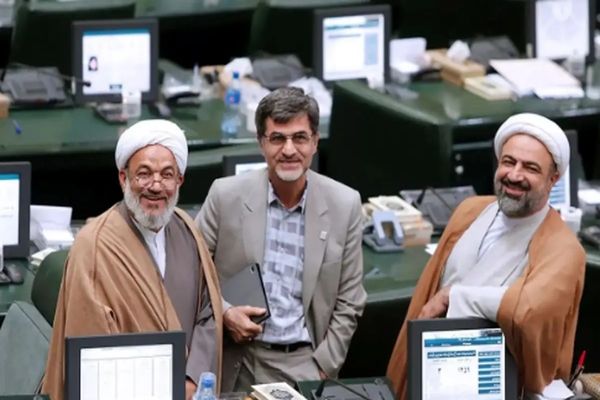 پشتپرده حمله تندروهای مجلس به دولت و روحانی و ظریف