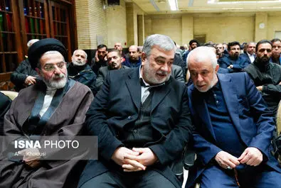 محمد شریعتمداری