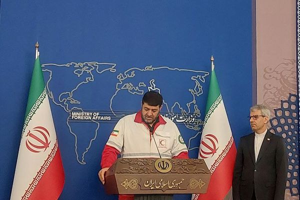 بقائی هشدار داد: استفاده از مکانیزم ماشه یعنی آتش زیر خاکستر ایران!