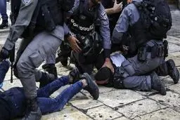 رسوایی امنیتی در تل‌آویو؛ بازداشت زن و مرد اسرائیلی به اتهام جاسوسی برای ایران!