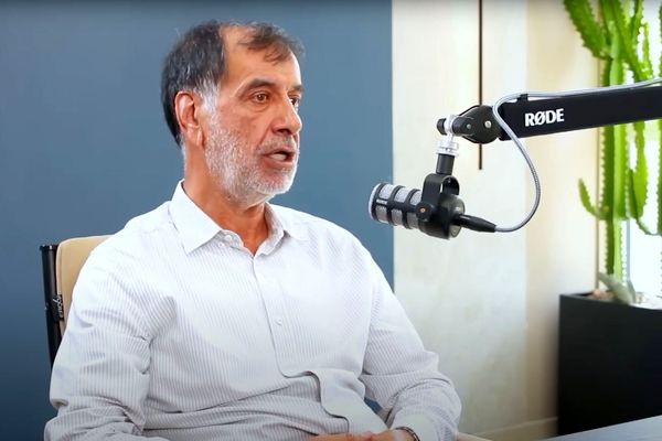 باهنر: ۹۰ درصد مردم می خواهند زندگی کنند فقط گرفتاری هایشان حل شود