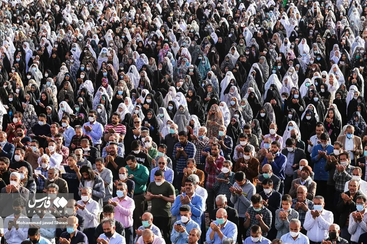 امام جمعه اصفهان: بچه‌ها با خواندن سرود «سلام فرمانده» گریه می کنند؛ این دستاورد است