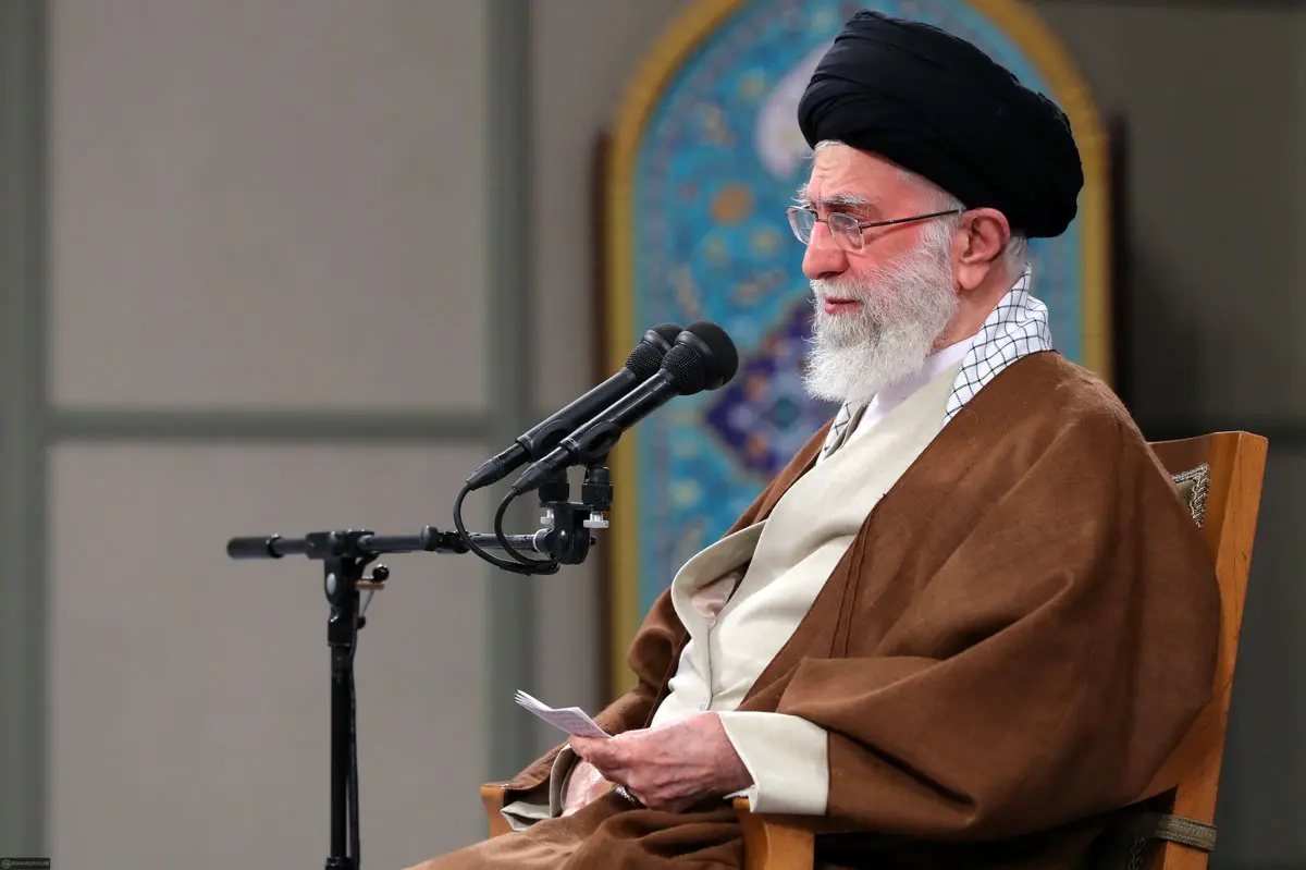 فرهنگ «شیفتگی به غرب» یکی از گزاره‌های فرهنگی غلط حاکم بر جامعه است