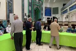 جدیدترین حاشیه های انتخاباتی از حضور مردم در مسجد النبی نارمک