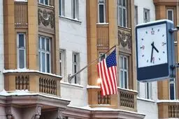 وحشت از ایران کار دست آمریکا داد: سفارت در تل‌آویو تعطیل شد!