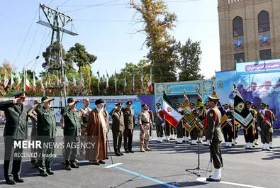 رهبر انقلاب دانشگاه‌ افسری