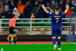 رونالدو: در النصر می‌مانم