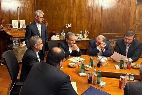 تحلیل نشریه معاونت سیاسی سپاه از تعویق مذاکرات ایران و آمریکا