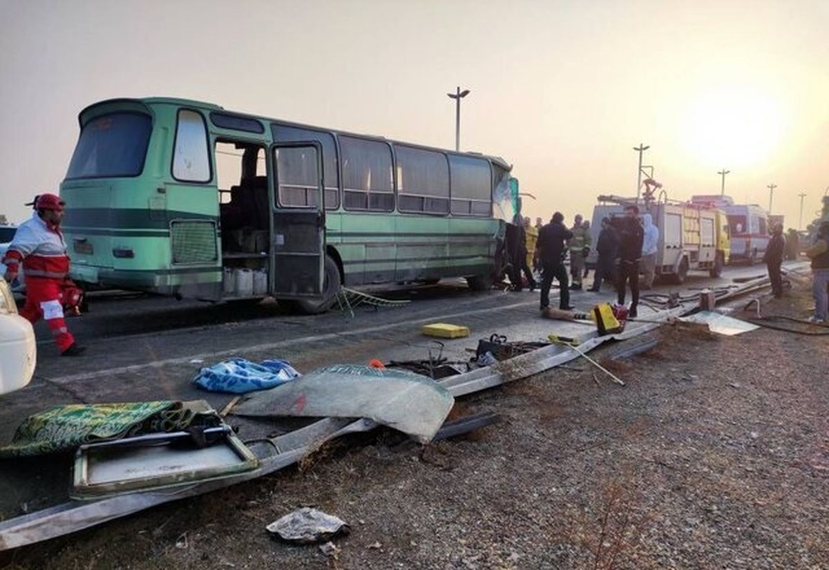 تصادف خونین ۲ اتوبوس در فرودگاه امام با 1 کشته و 48مصدوم