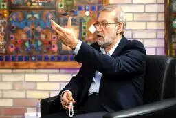 مشاور رهبر انقلاب: مسئله هسته‌ای را باید حتما حل کرد