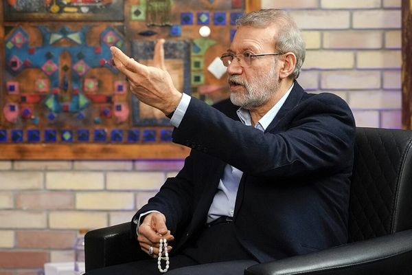 مشاور رهبر انقلاب: مسئله هسته‌ای را باید حتما حل کرد