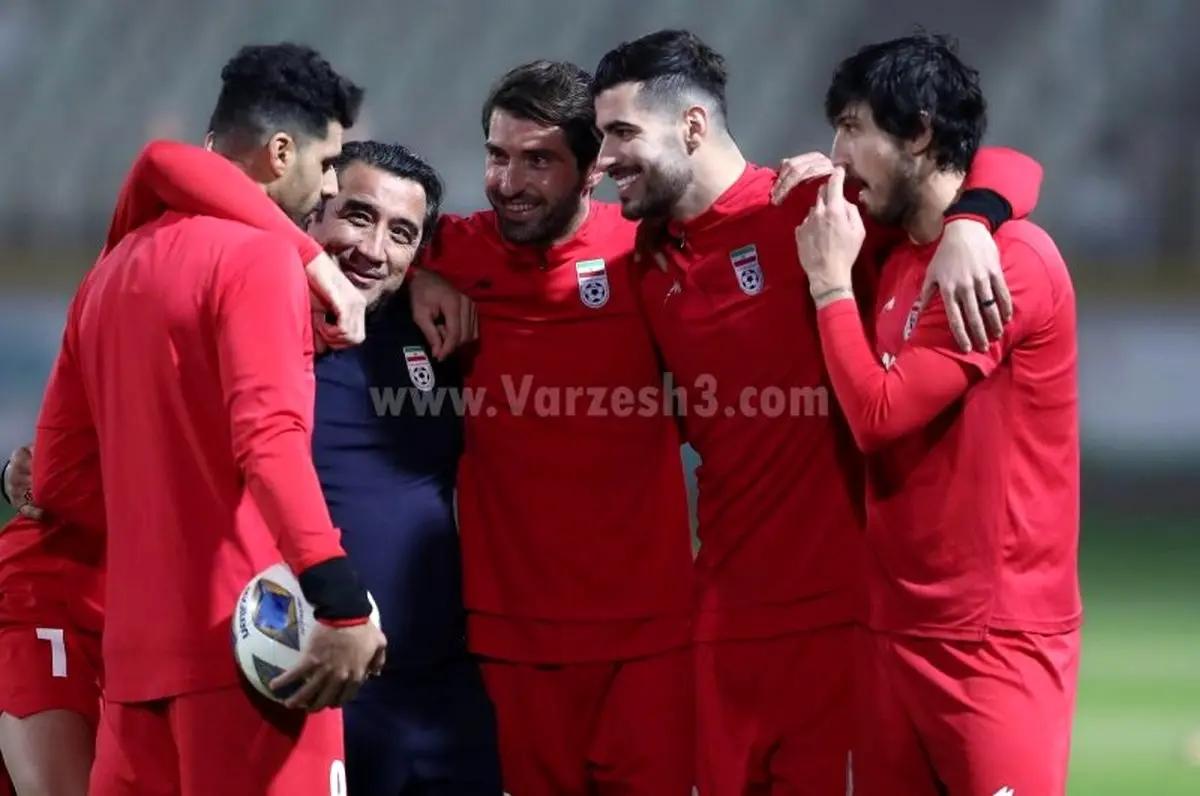 نظرسنجی: ترکیب تیم ملی را انتخاب کنید