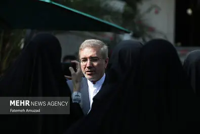 حاشیه جلسه هیئت دولت