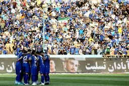  استقلالی های نگران، عضو هیئت مدیره را احاطه کردند!