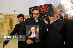 تصاویر خاکسپاری پیکر احمد مهدوی دامغانی در حرم رضوی