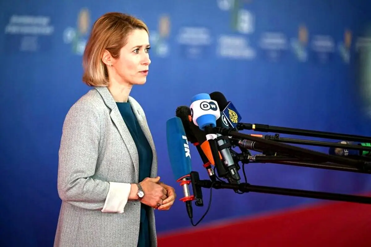کالاس: برای باز ماندن تنگه هرمز تلاش می‌کنیم