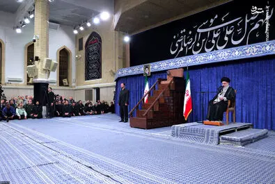 رهبر انقلاب 